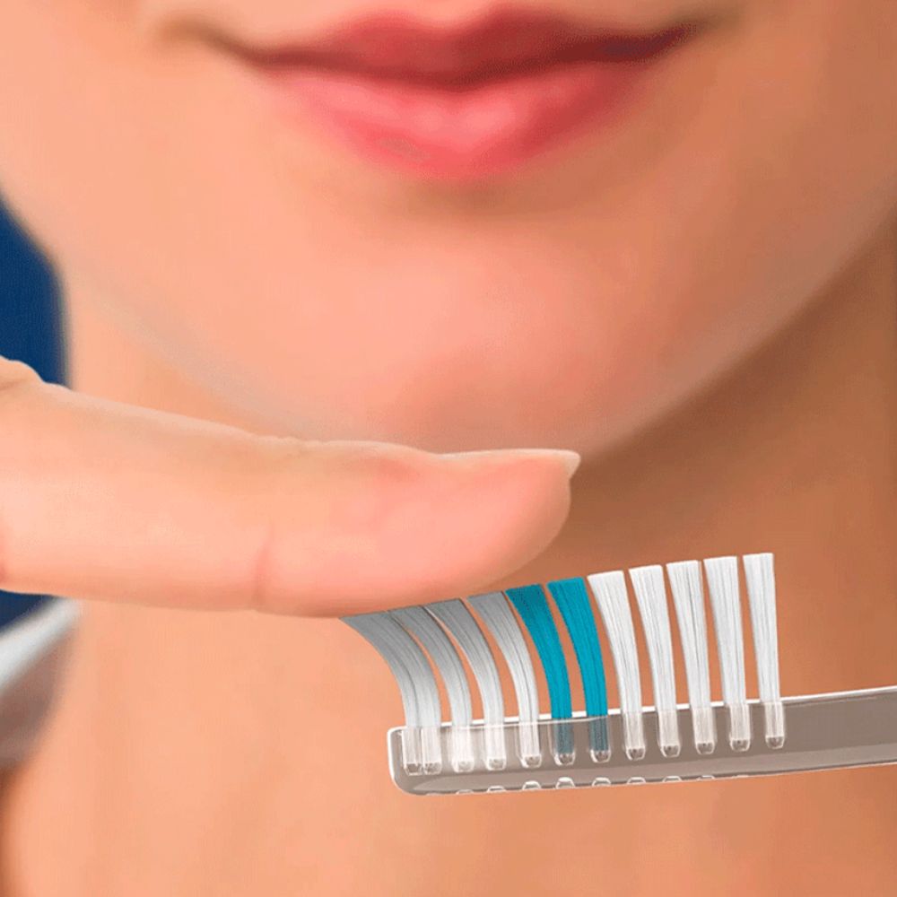 Cepillo De Dientes Oral-B ClSSIC P35 Suave - Imagen 4